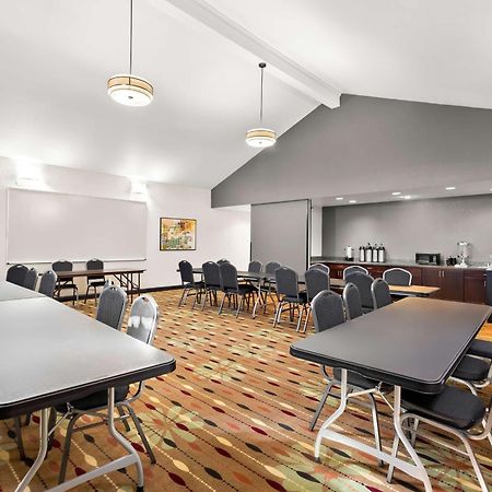 Best Western Luxbury Inn Fort Wayne Exteriör bild