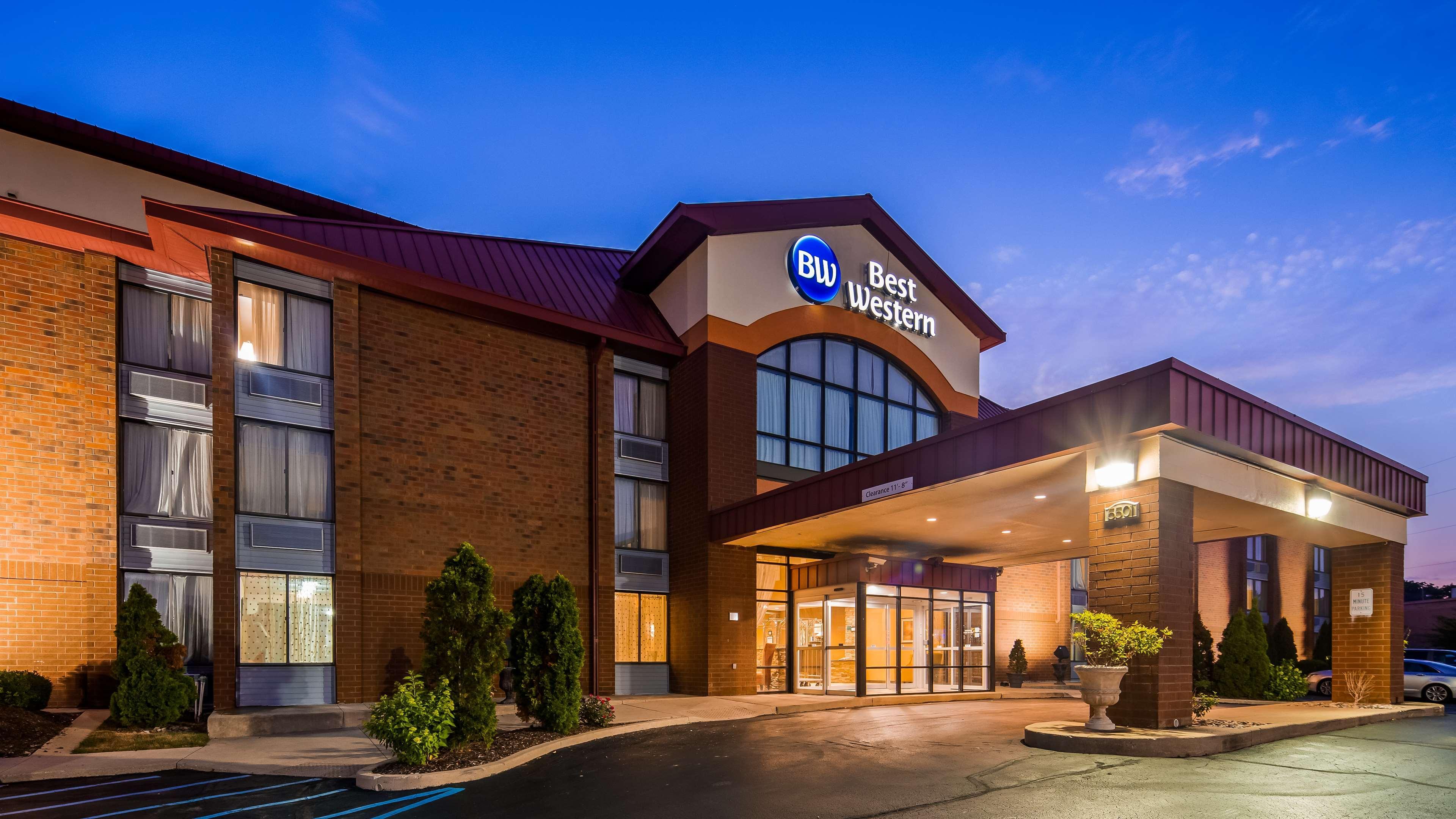 Best Western Luxbury Inn Fort Wayne Exteriör bild