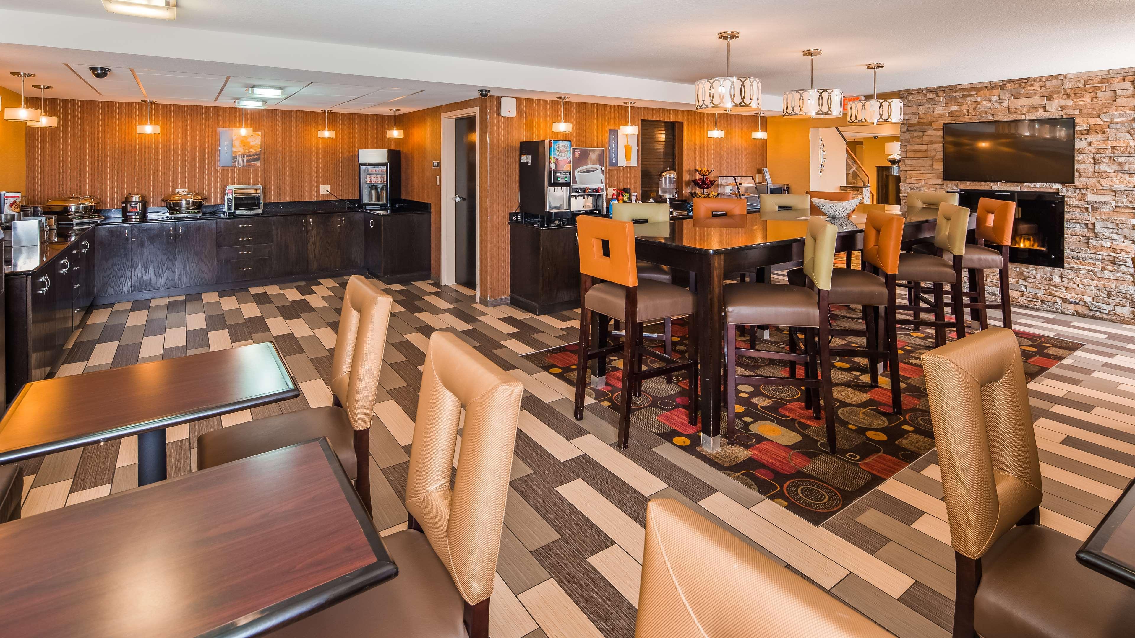 Best Western Luxbury Inn Fort Wayne Exteriör bild