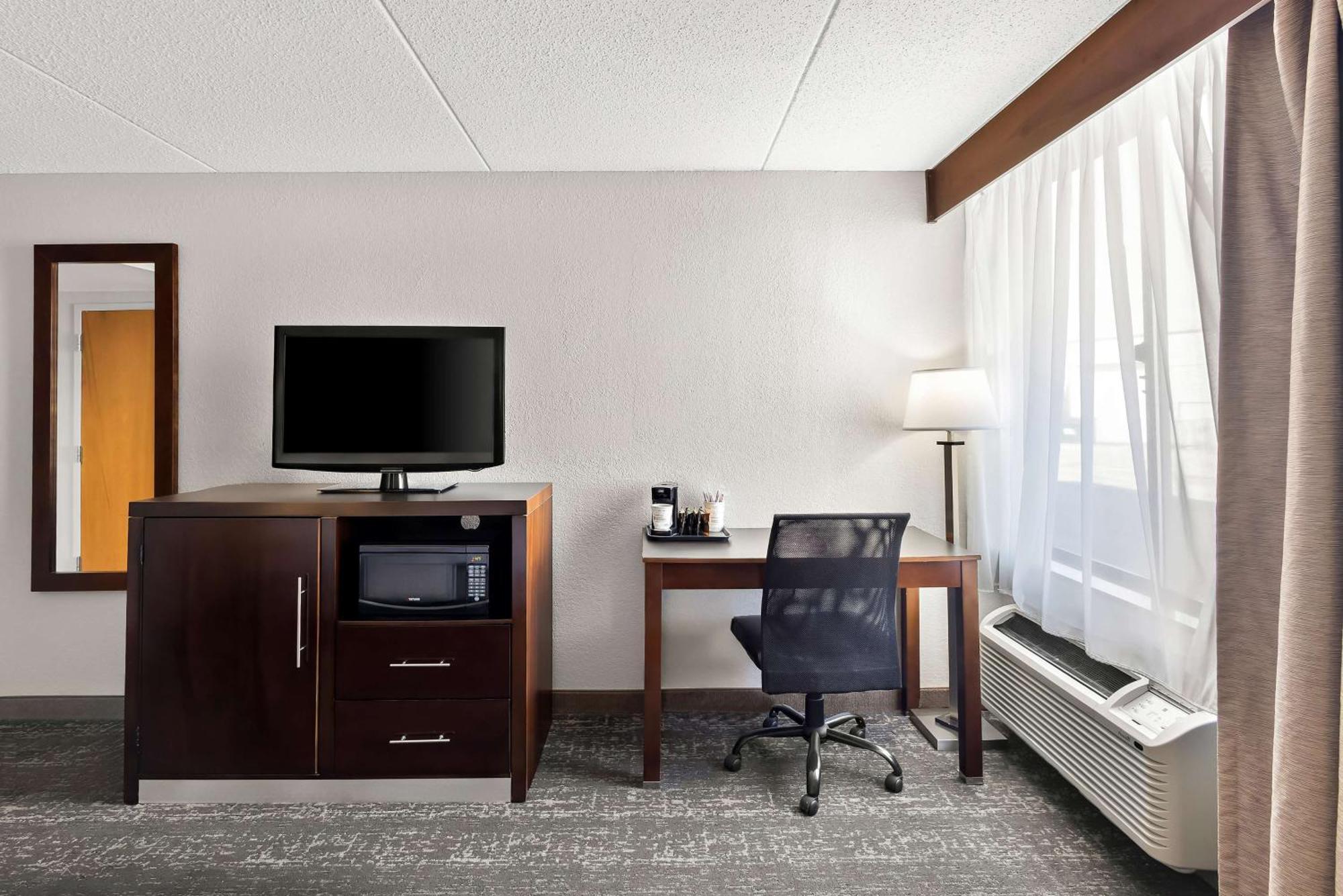 Best Western Luxbury Inn Fort Wayne Exteriör bild