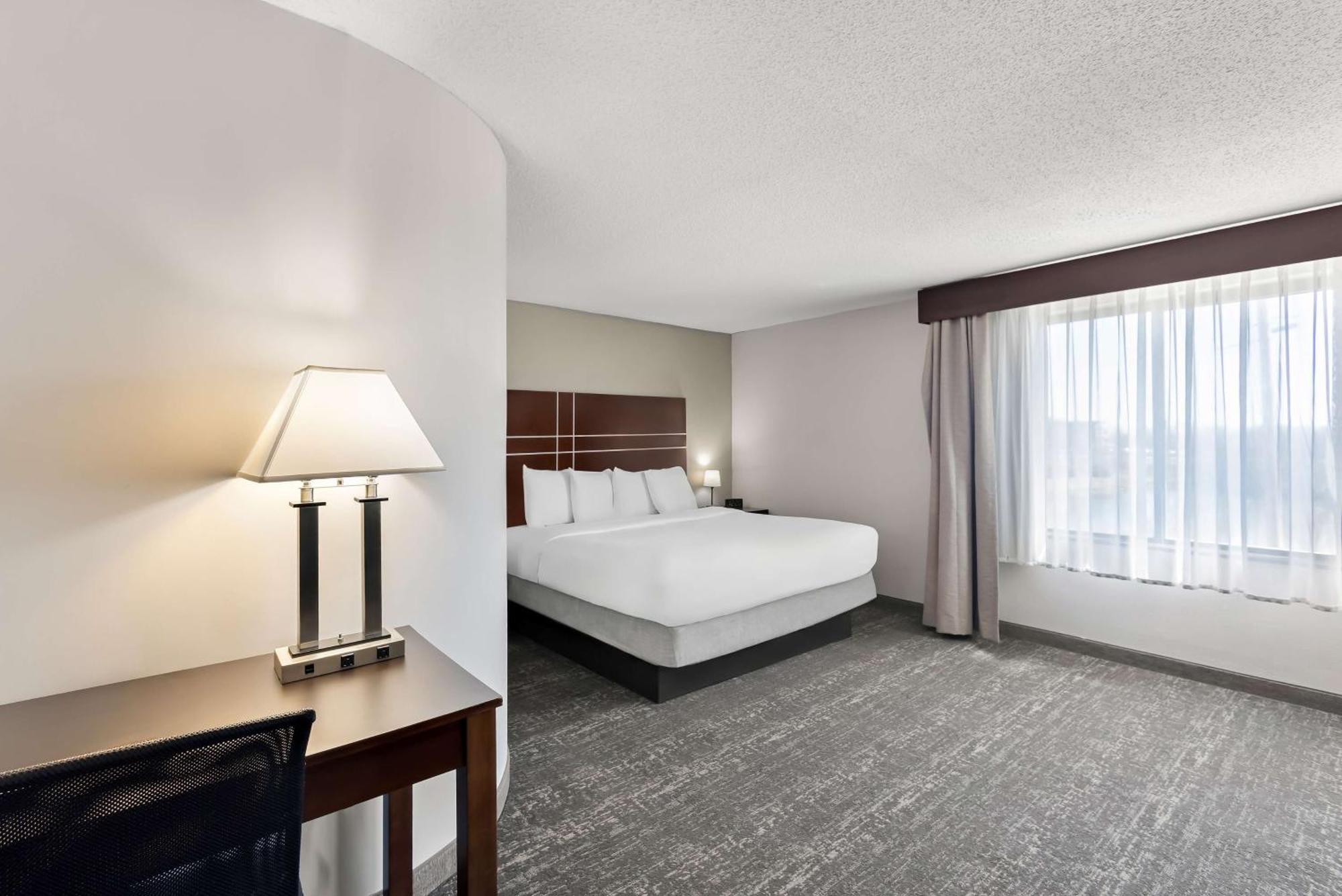 Best Western Luxbury Inn Fort Wayne Exteriör bild