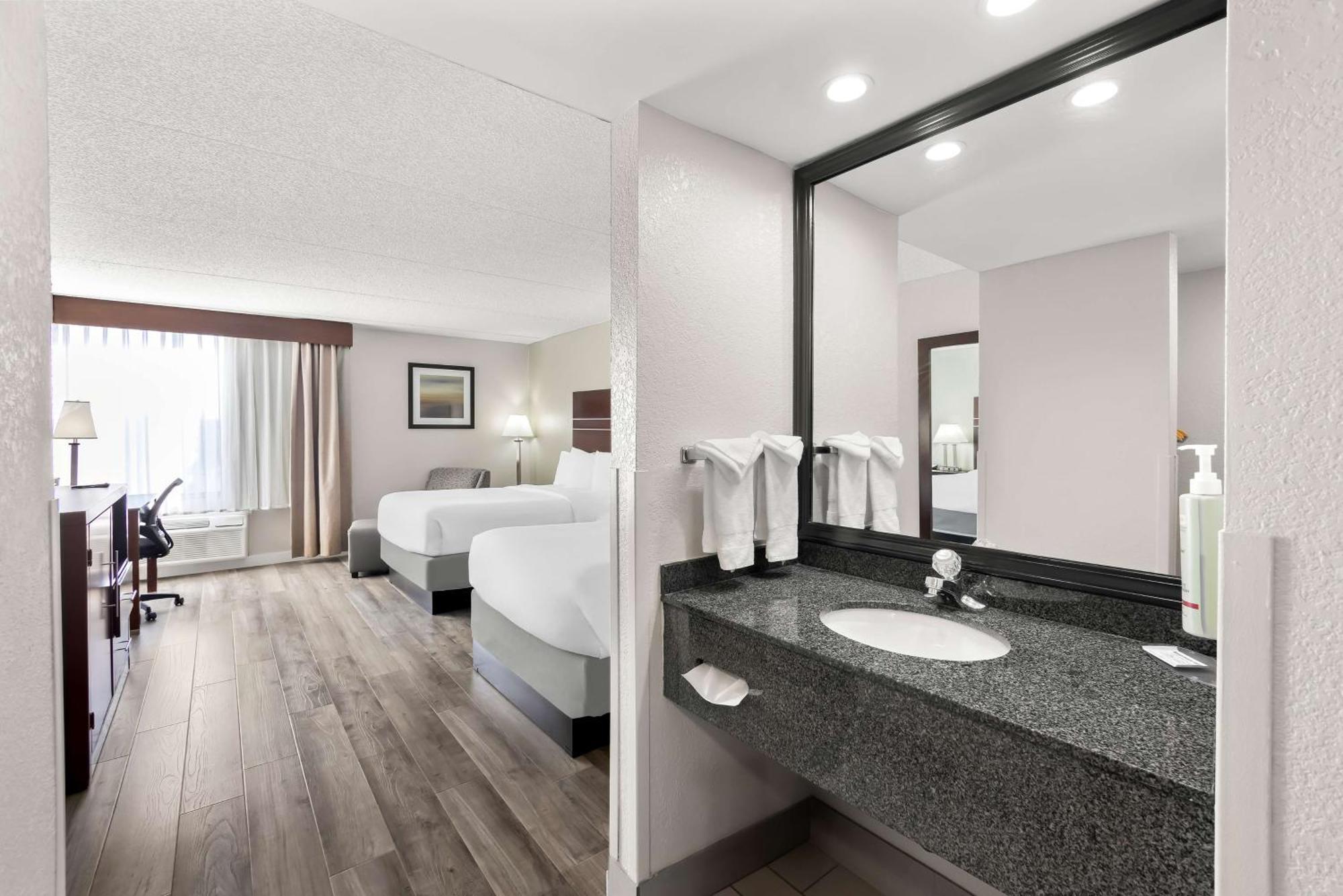 Best Western Luxbury Inn Fort Wayne Exteriör bild