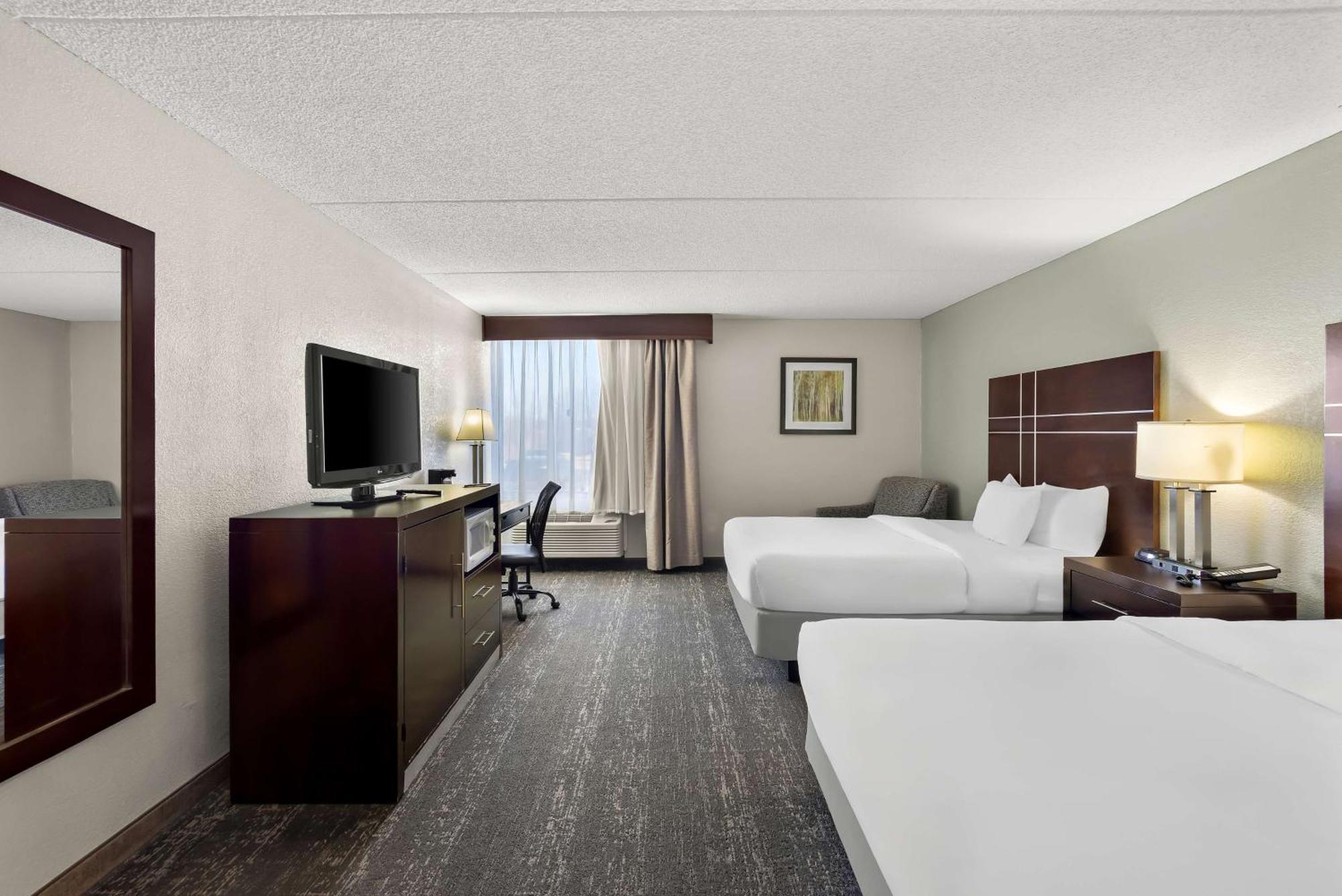Best Western Luxbury Inn Fort Wayne Exteriör bild