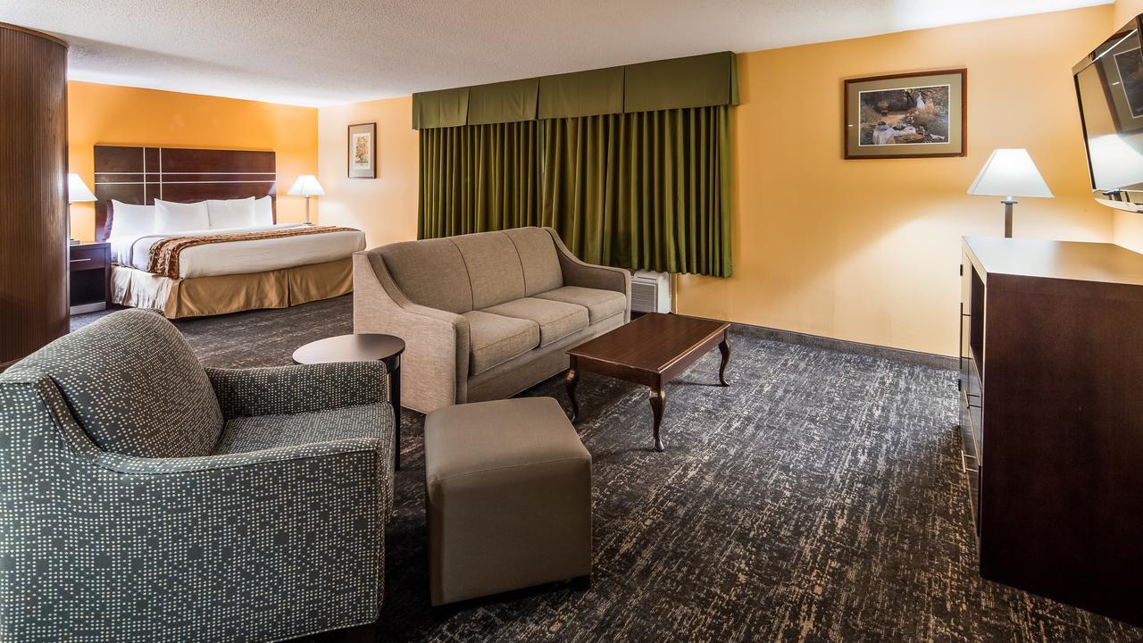 Best Western Luxbury Inn Fort Wayne Exteriör bild